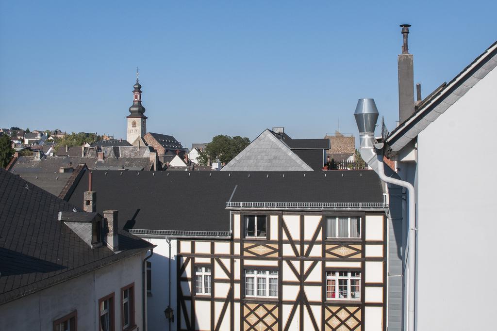 Hajo'S Germania Lodge & Irish Pub Rüdesheim am Rhein Exteriör bild