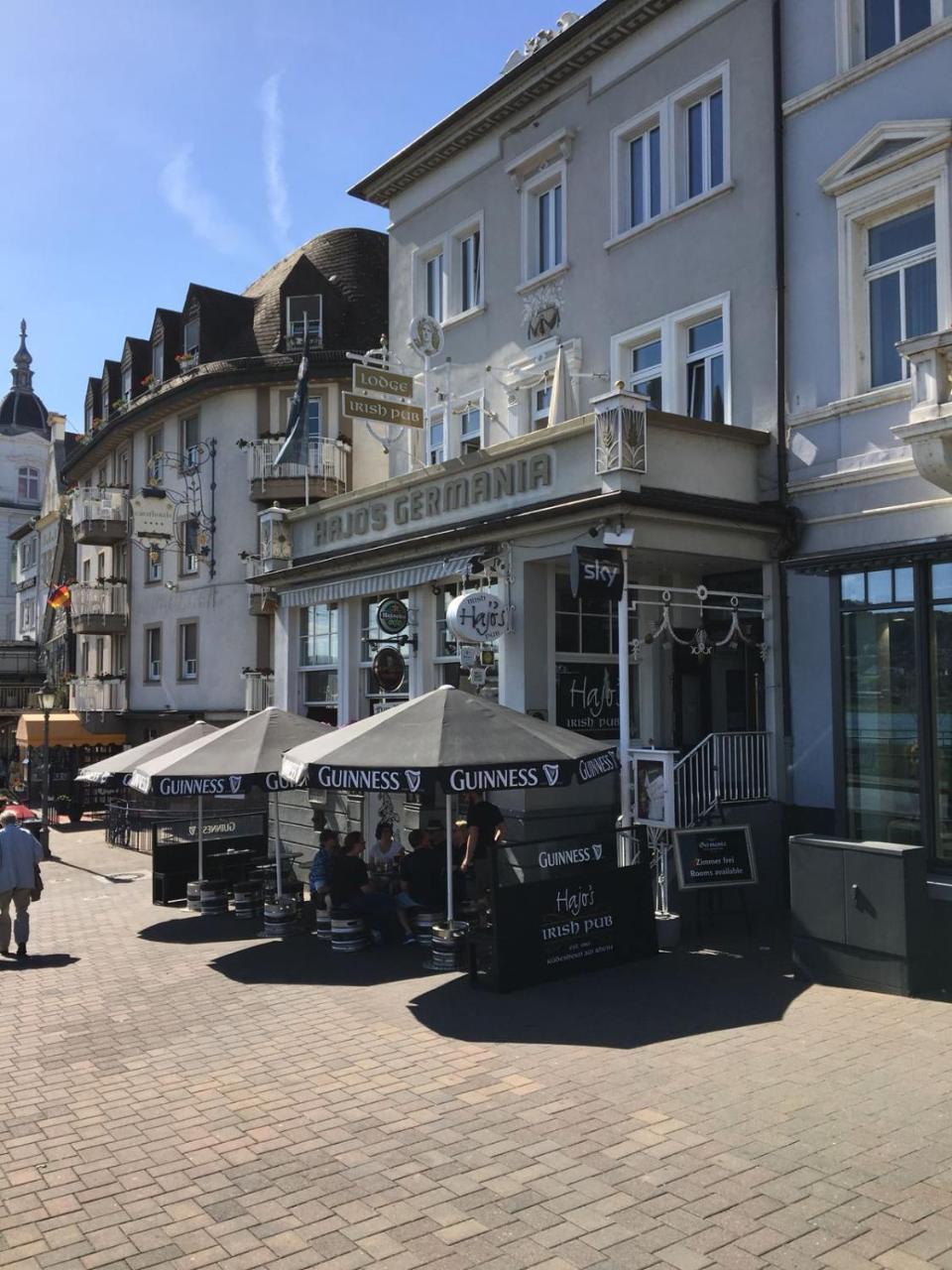 Hajo'S Germania Lodge & Irish Pub Rüdesheim am Rhein Exteriör bild