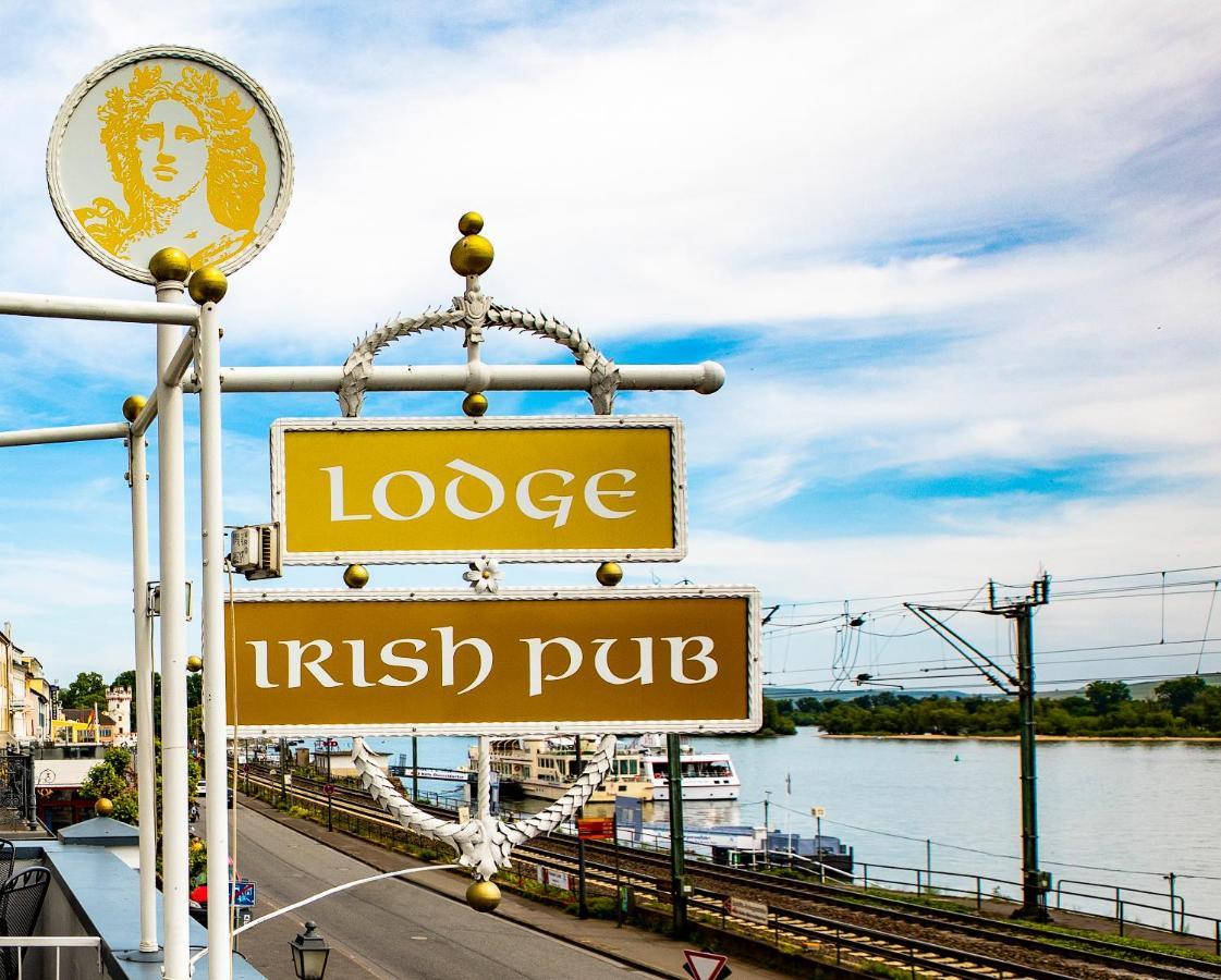 Hajo'S Germania Lodge & Irish Pub Rüdesheim am Rhein Exteriör bild